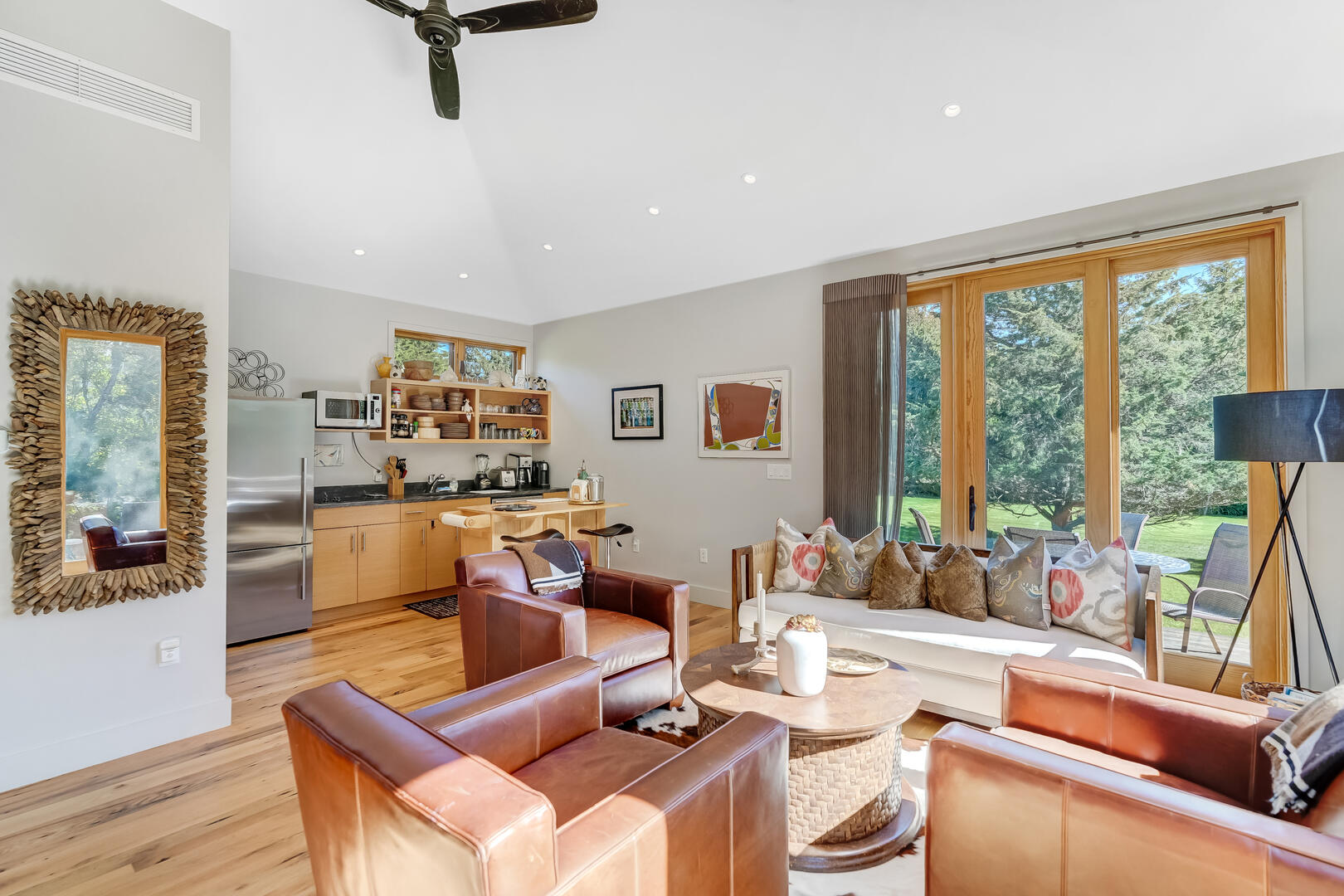 Living Area, Guest House