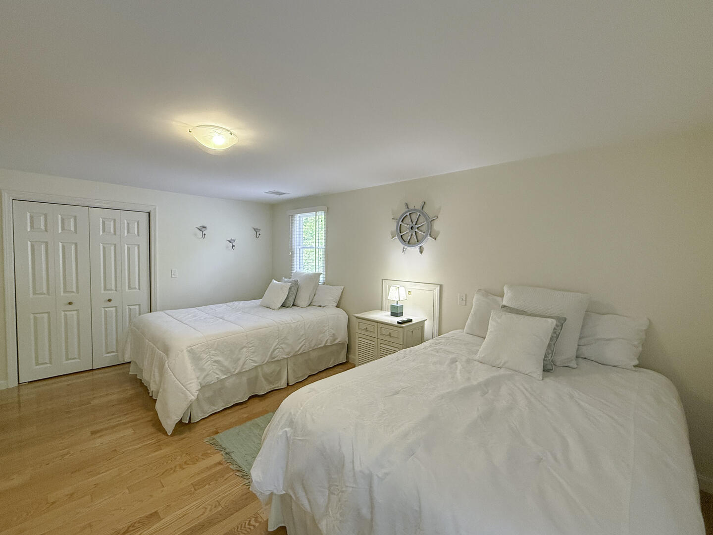 BR3 (2) Queen Beds, Second Floor