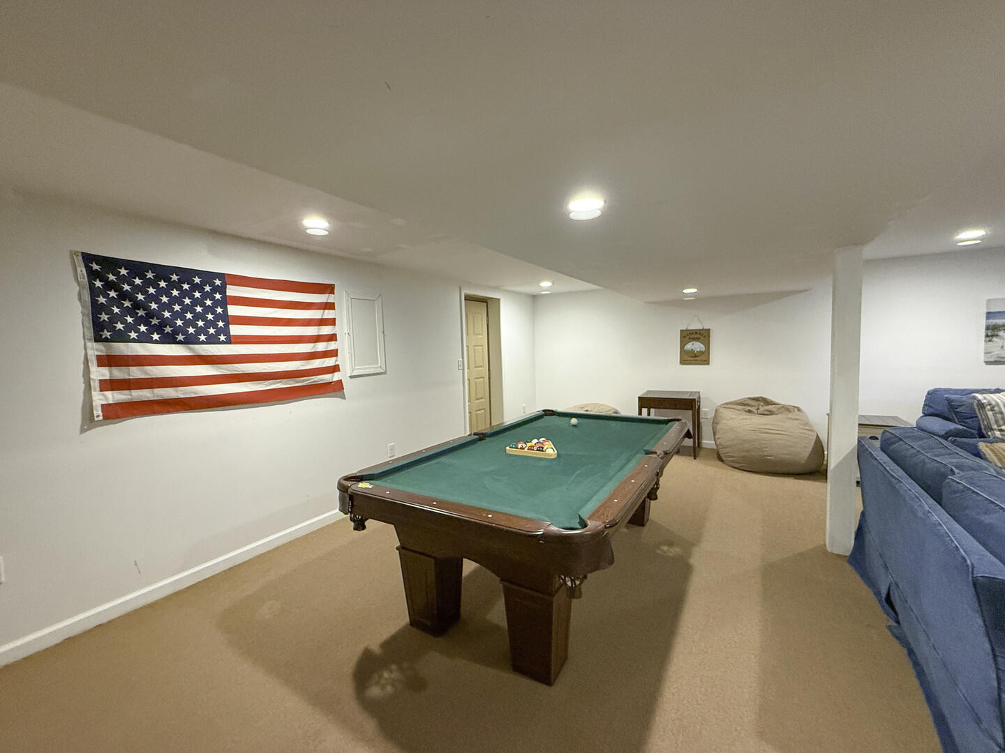 Living Area, Lower Level