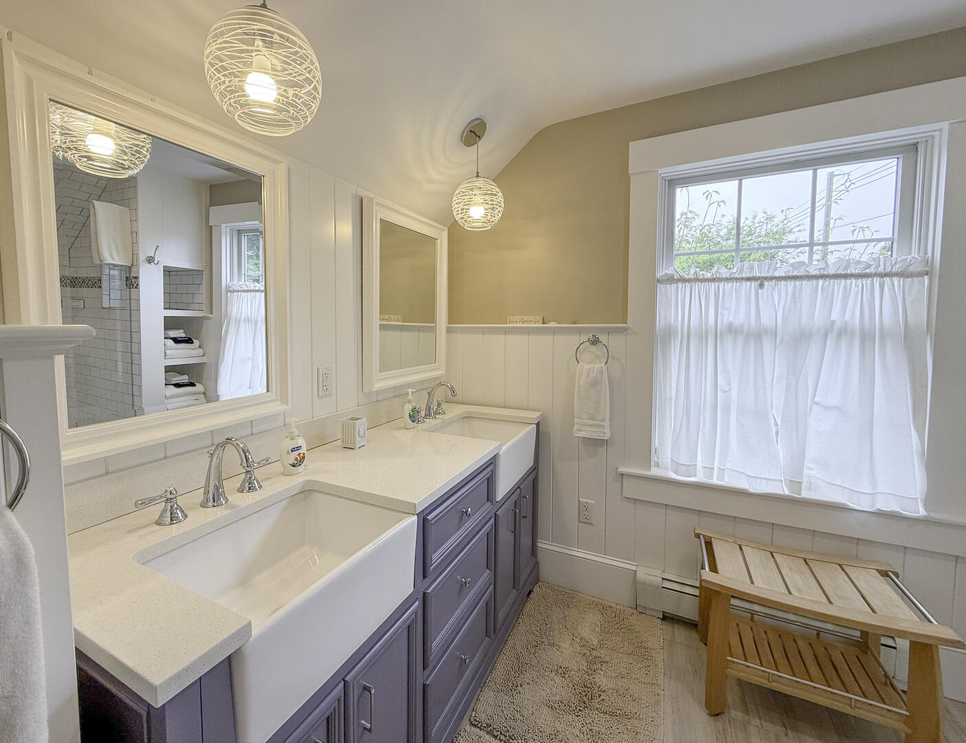 BR2 Queen En Suite with Shower Stall, Second Floor