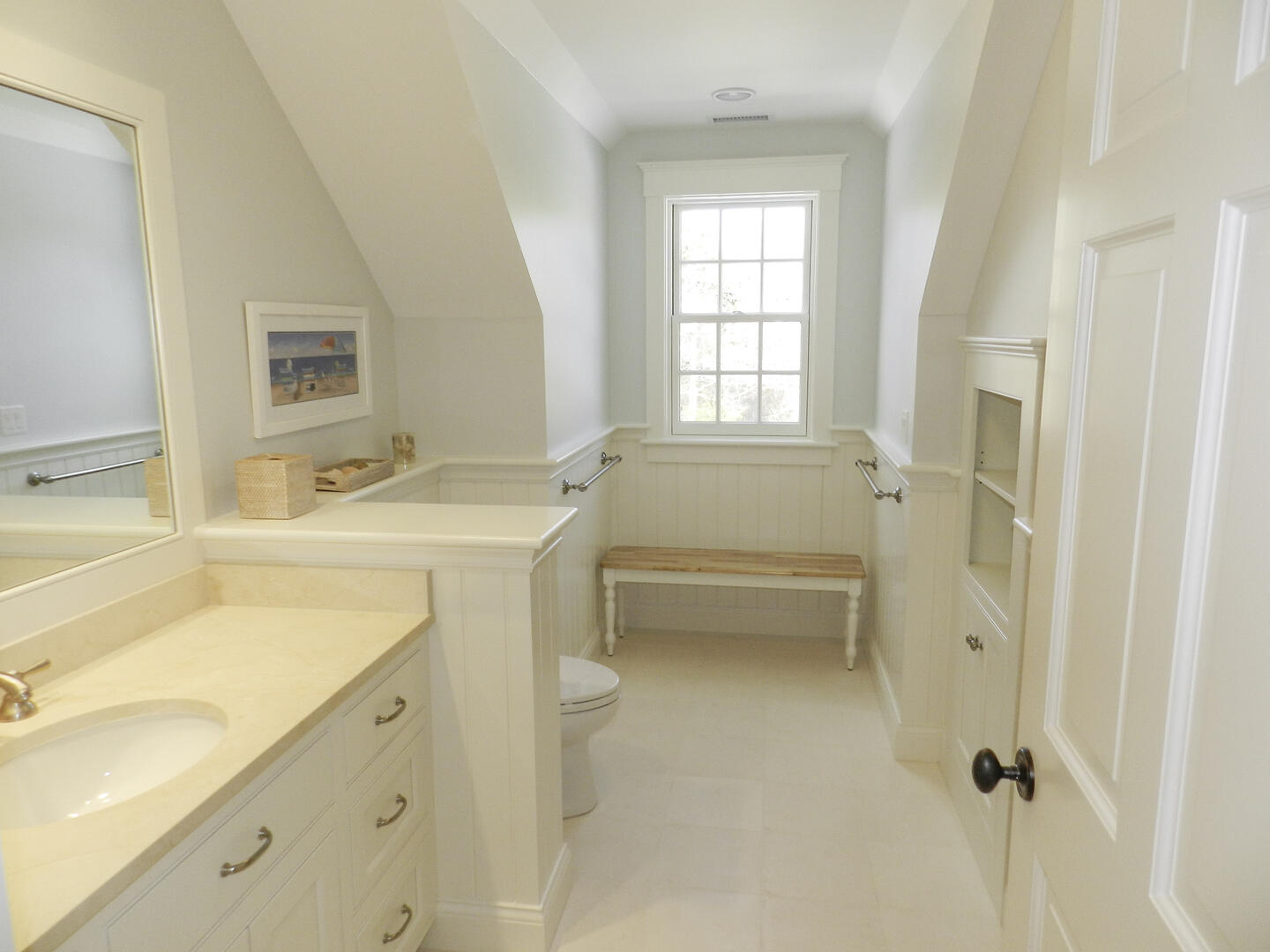 Hall Bath with Shower Tub Combo, Second Floor
