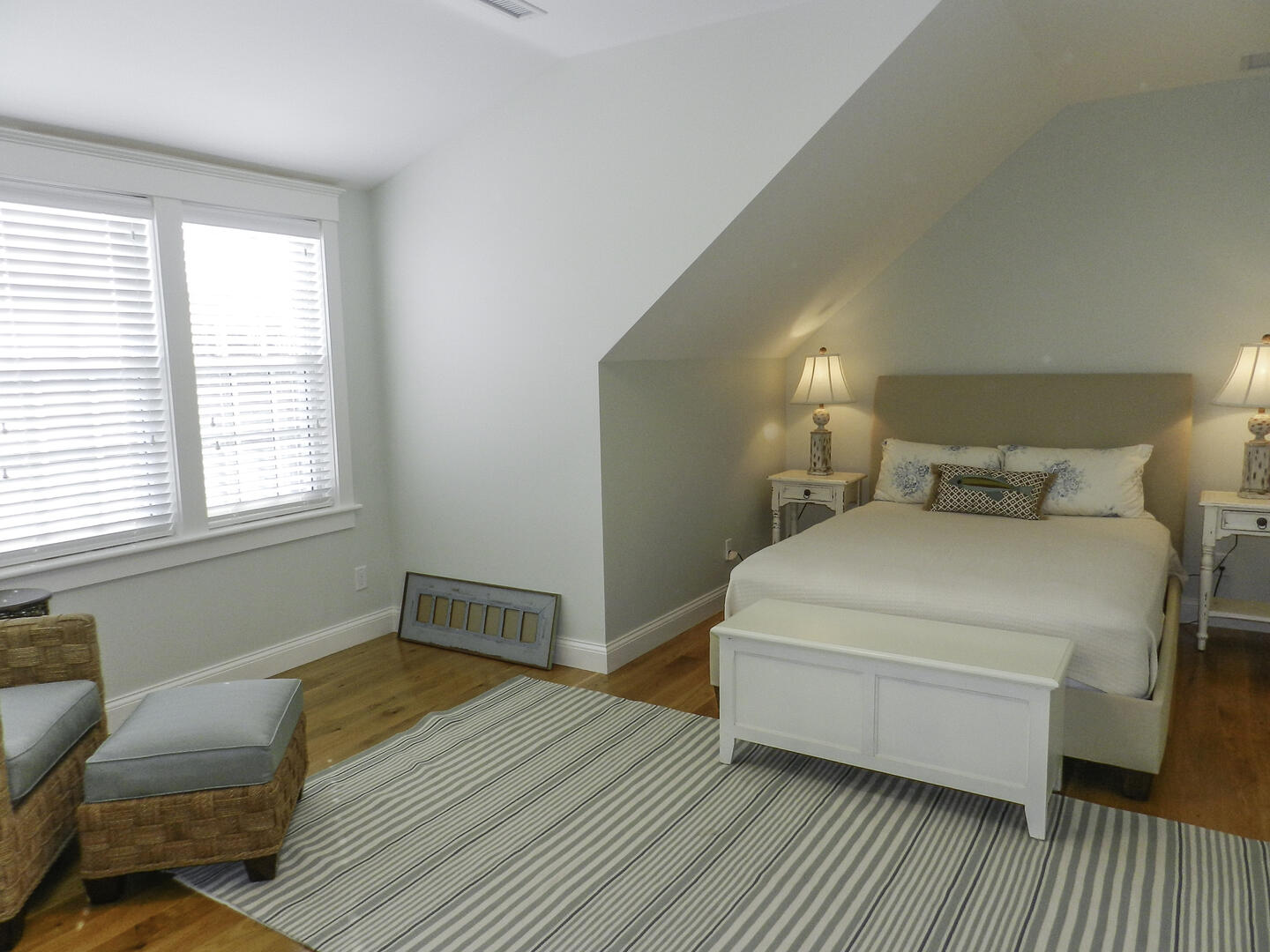 BR3 Queen En Suite, Second Floor