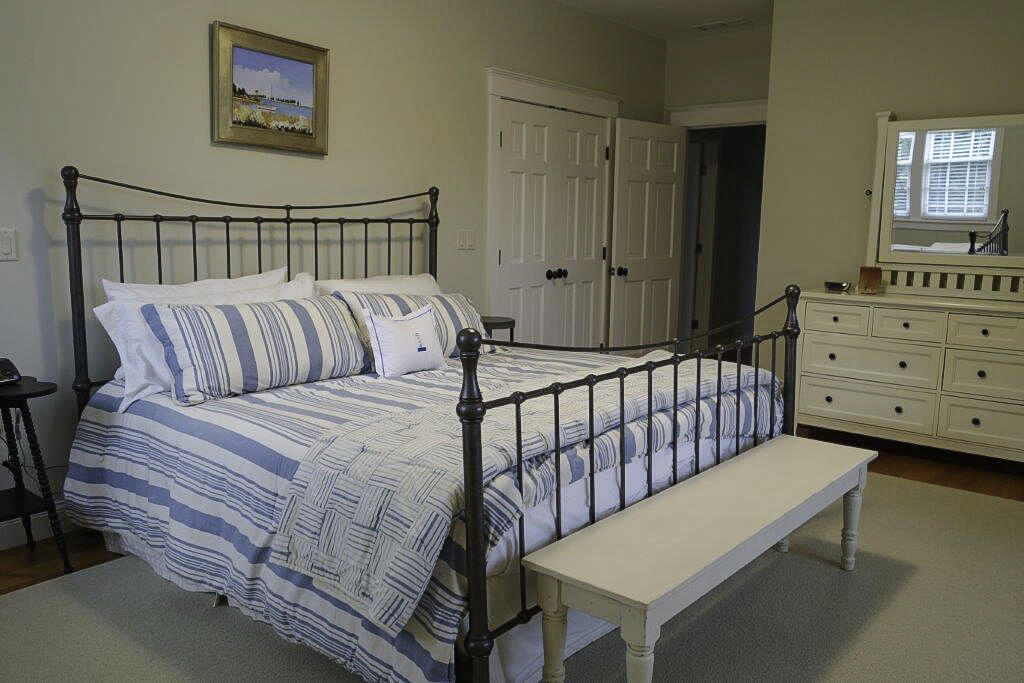 BR2 King En Suite, Second Floor