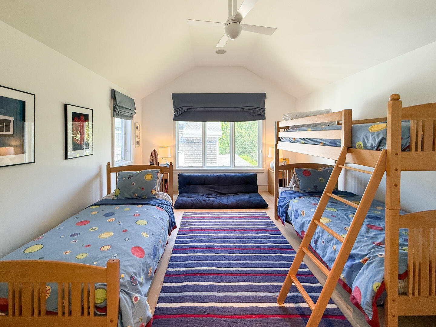 BR5 Twin/Twin Bunk Bed & Twin Bed En Suite, Second Floor