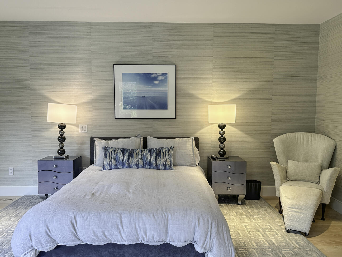 BR1, Queen, Ensuite Bath, First Floor