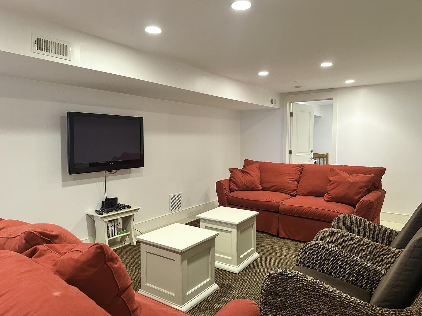 Media Room, Lower Level