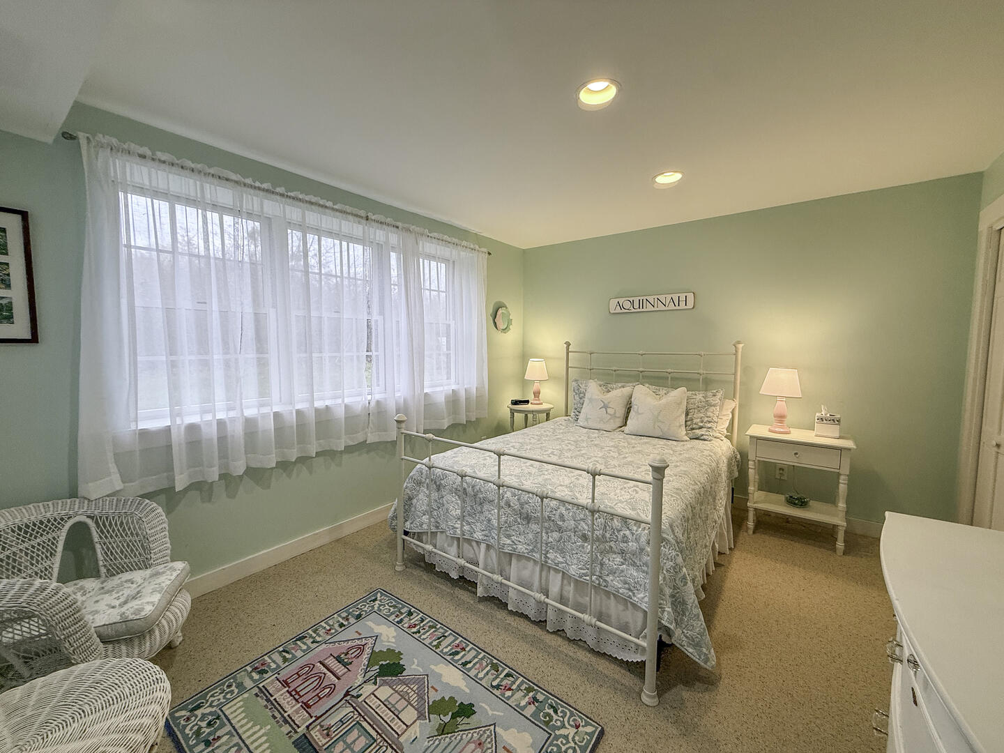 BR2 Queen, Lower Level