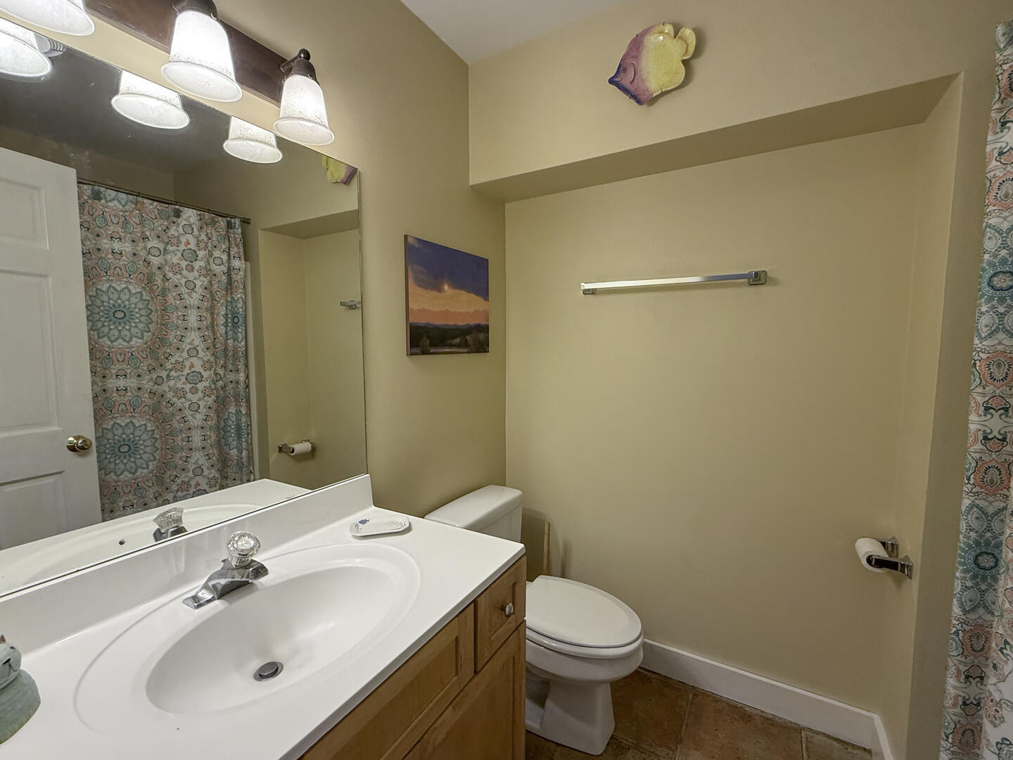 Hall Bath with Shower Tub Combo, Lower Level