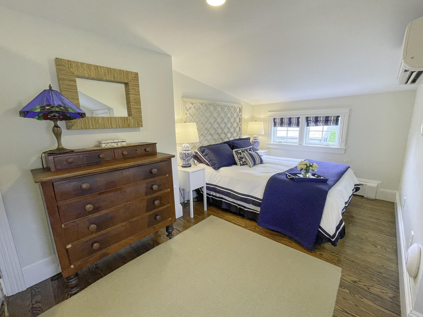 BR2 Queen En Suite, Third Floor