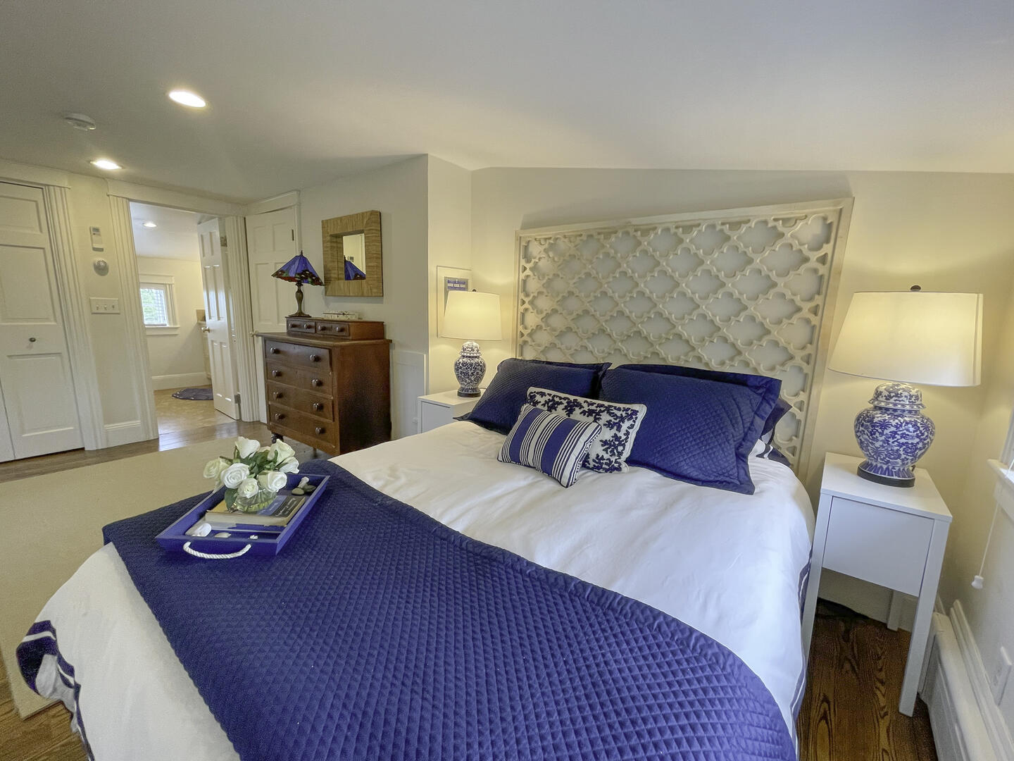 BR2 Queen En Suite, Third Floor