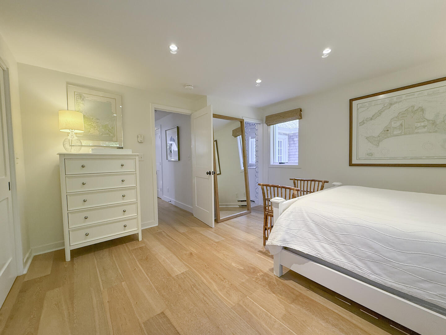 BR2 Queen En Suite, First Floor