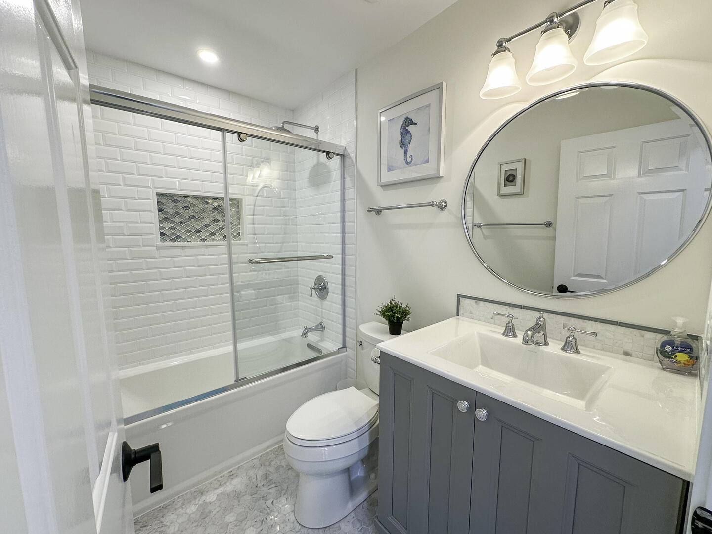 Hall Bath, Shower Tub Combo, First Floor