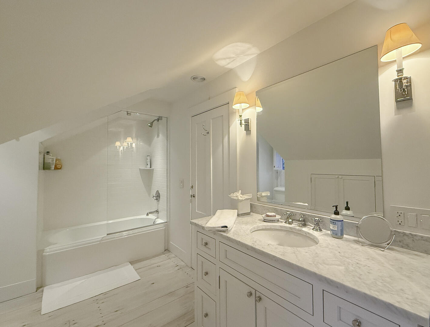 Hall Bath with Shower Tub Combo, Second Floor