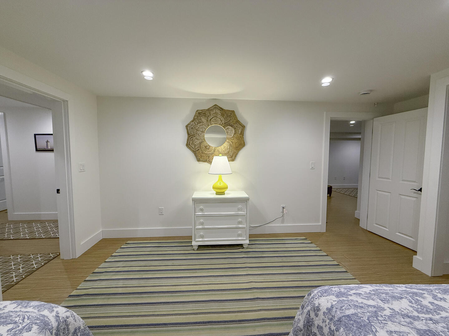 BR6 (2) Twin Beds, Lower Level