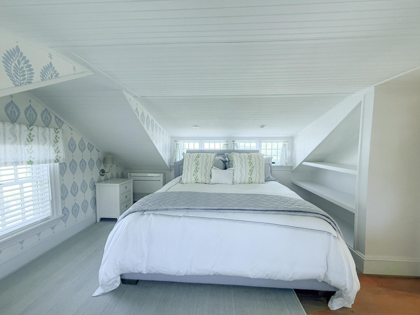 BR5 King, Second Floor (low ceiling)