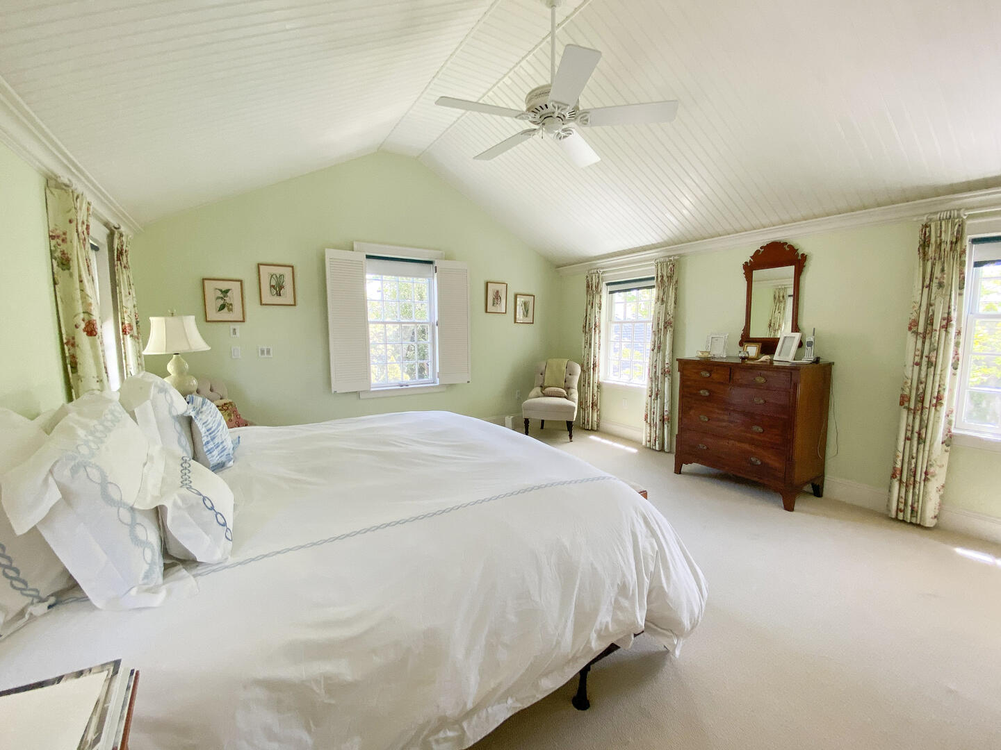 BR1 King En Suite, Second Floor