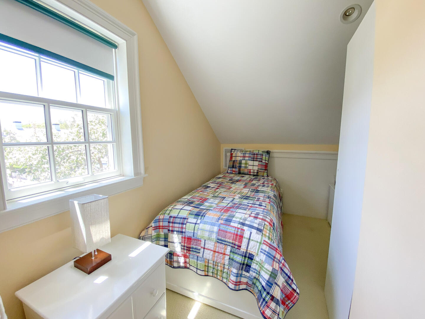 BR4 Queen and Twin Bed En Suite, Third Floor