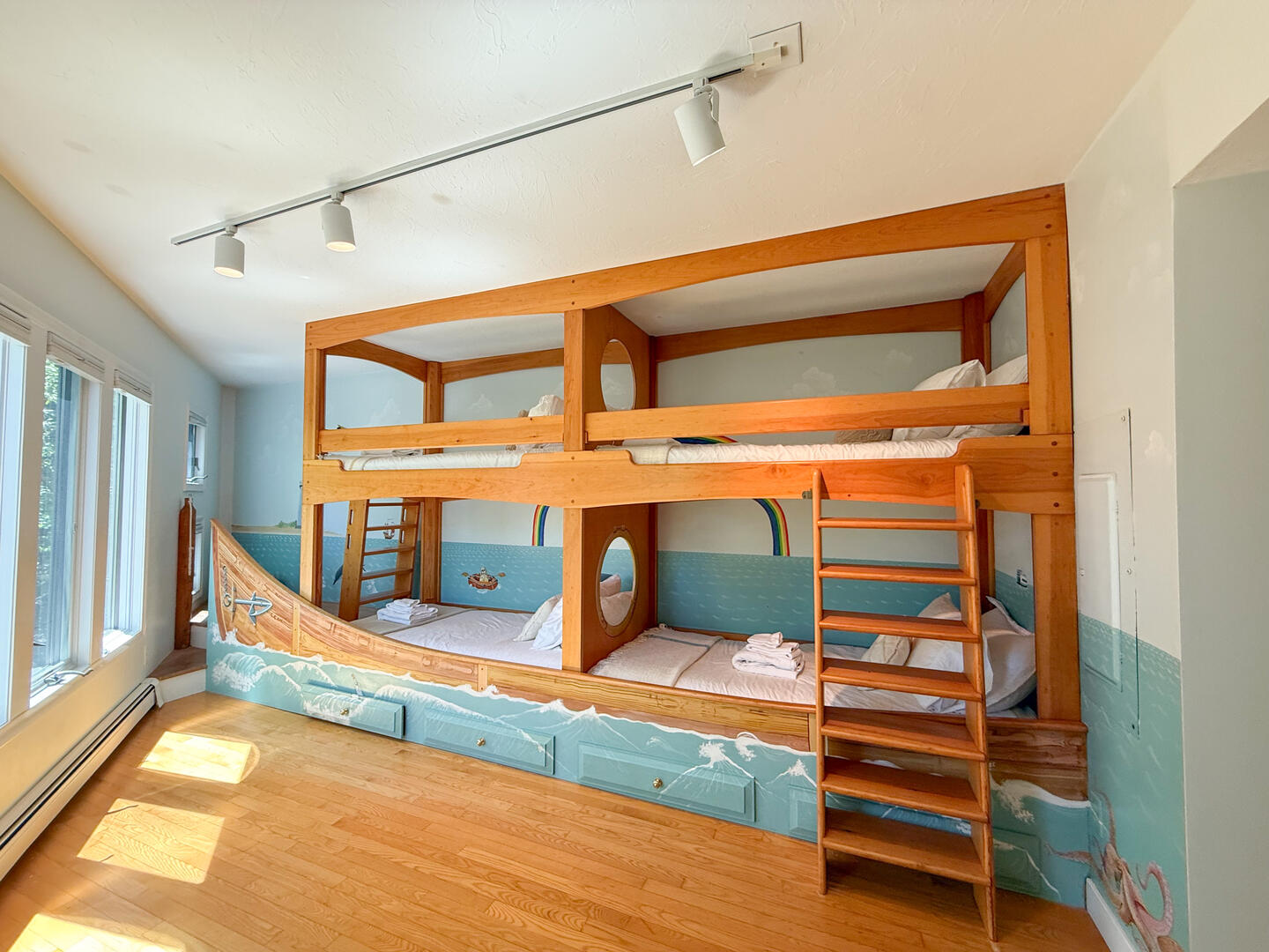 BR4 (2) Bunk Beds 