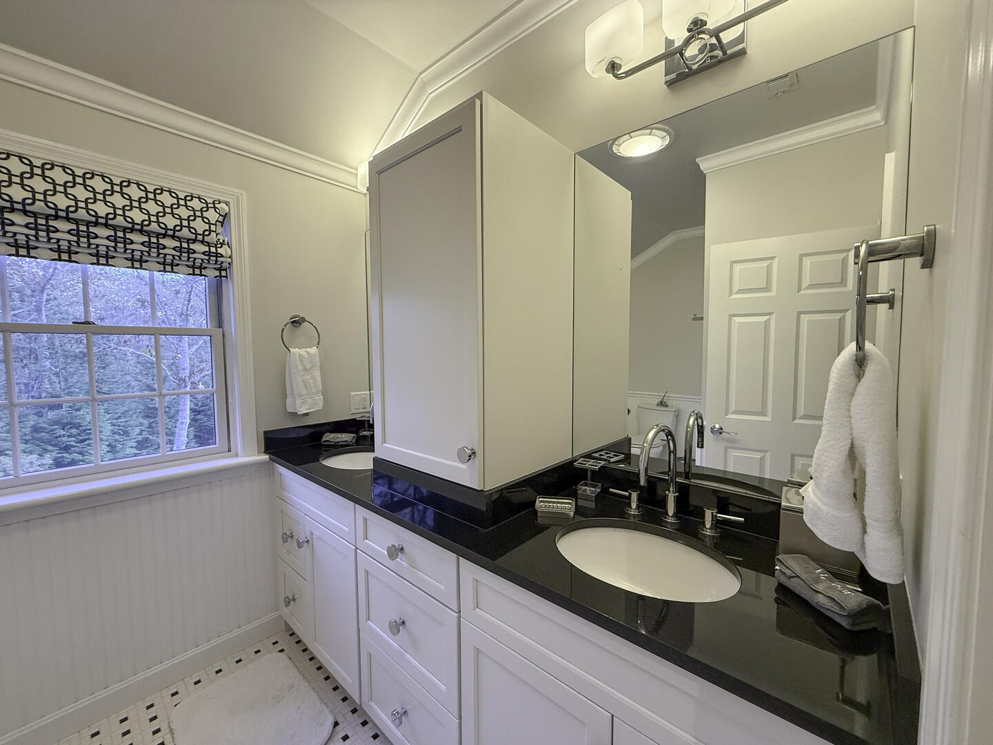 Hall Bath with Shower Tub Combo, Second Floor