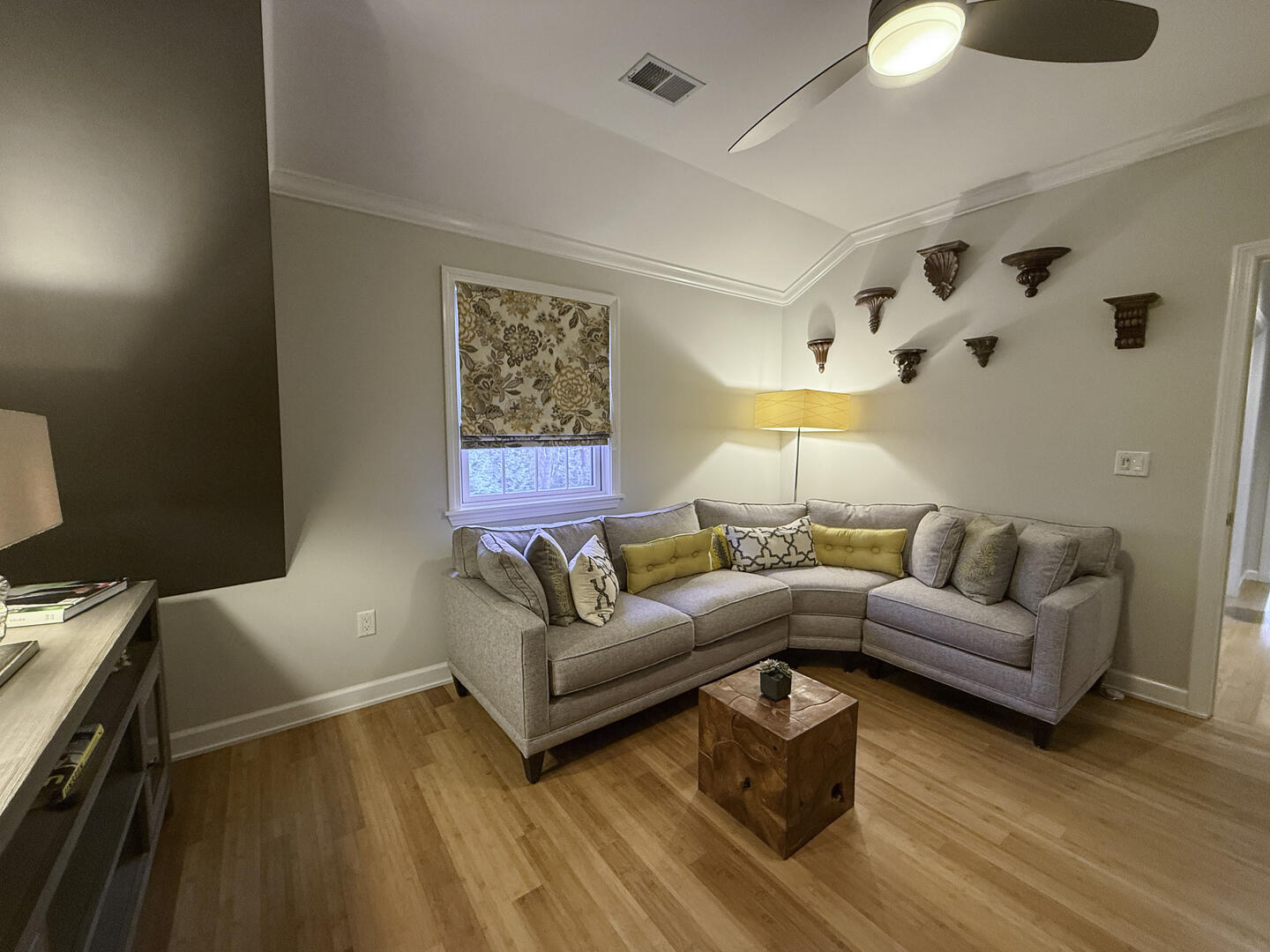 Sitting Room, Second Floor