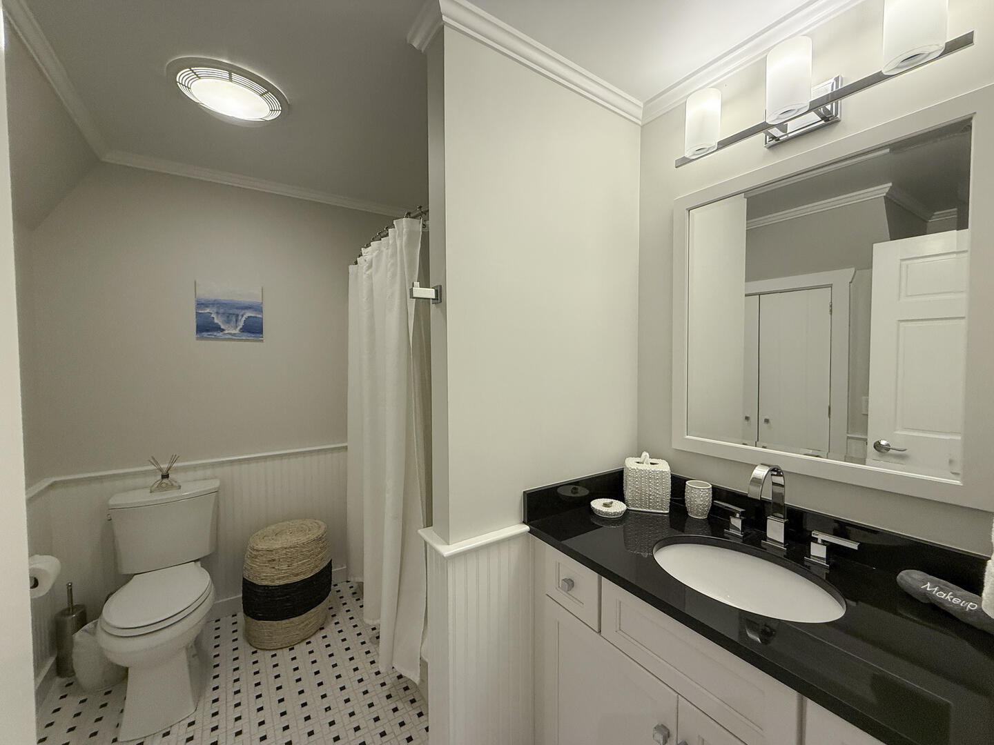 Hall Bath with Shower Tub Combo, Guest Apartment