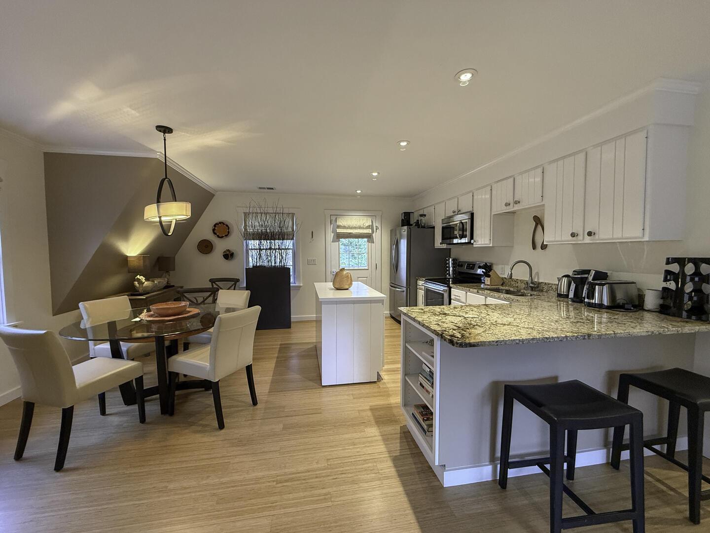 Kitchen, Guest Apartment