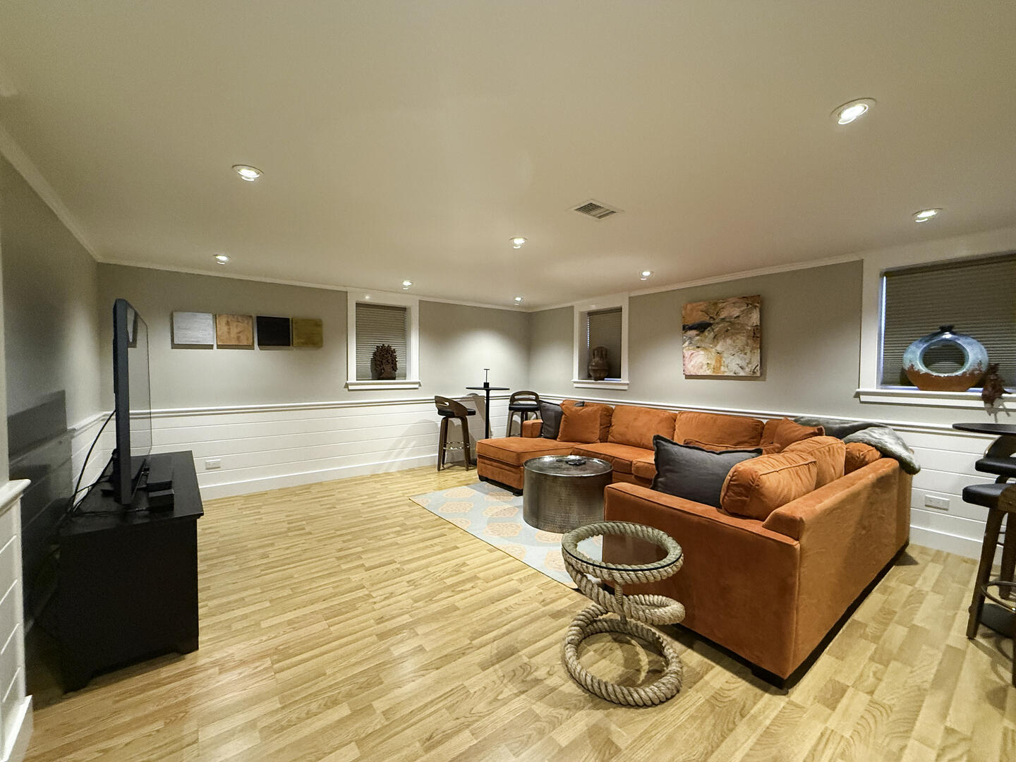 Living Area, Lower Level