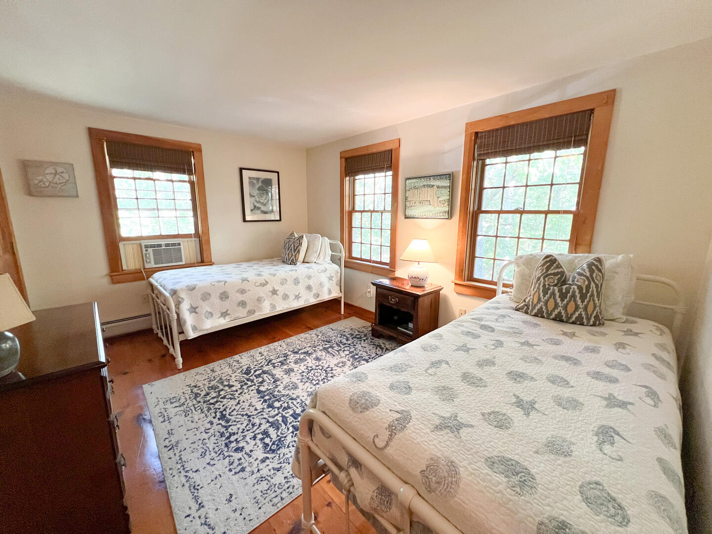 BR4 (2) Twin Beds, Second Floor