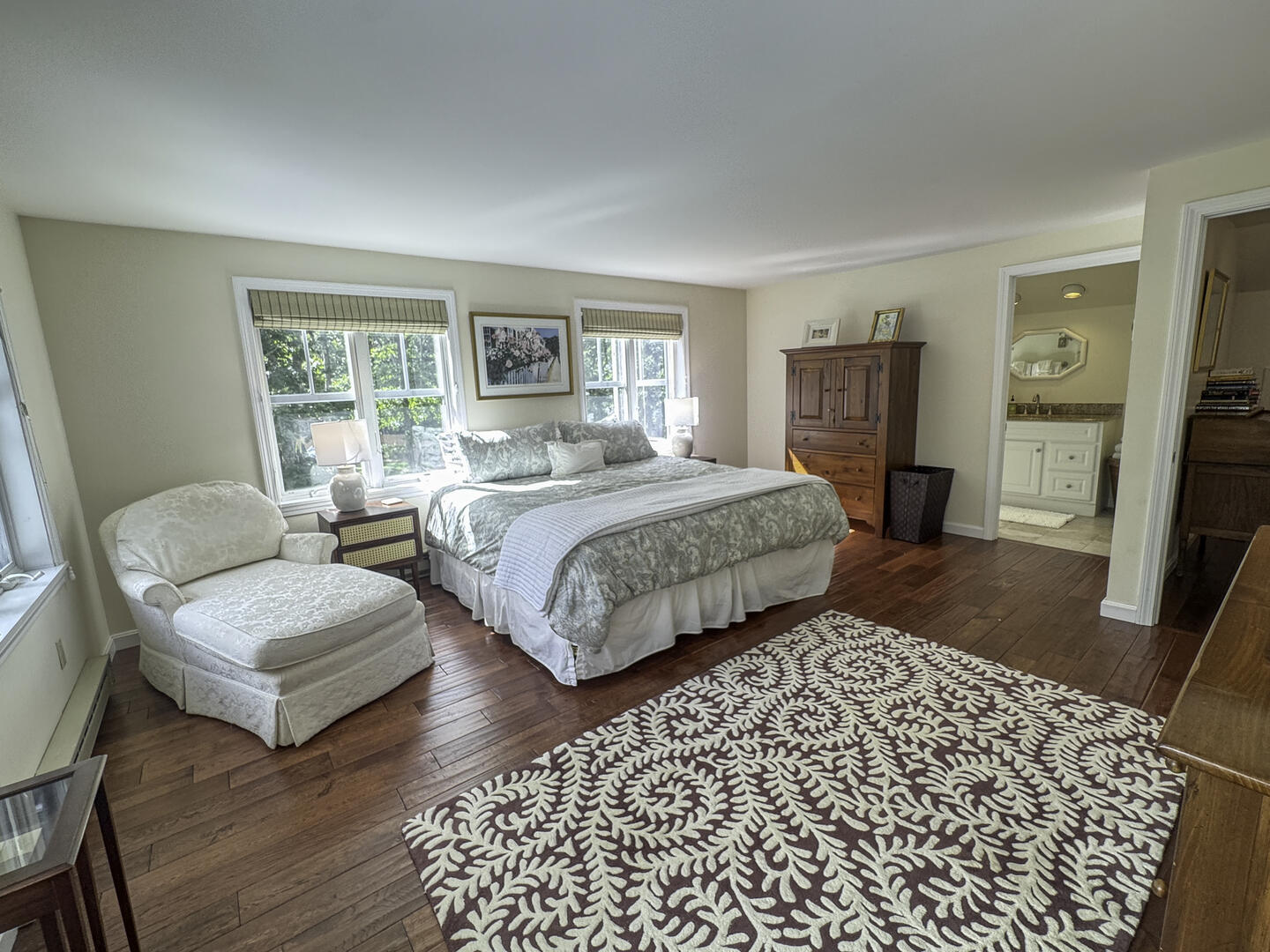 BR4 King, Second Floor