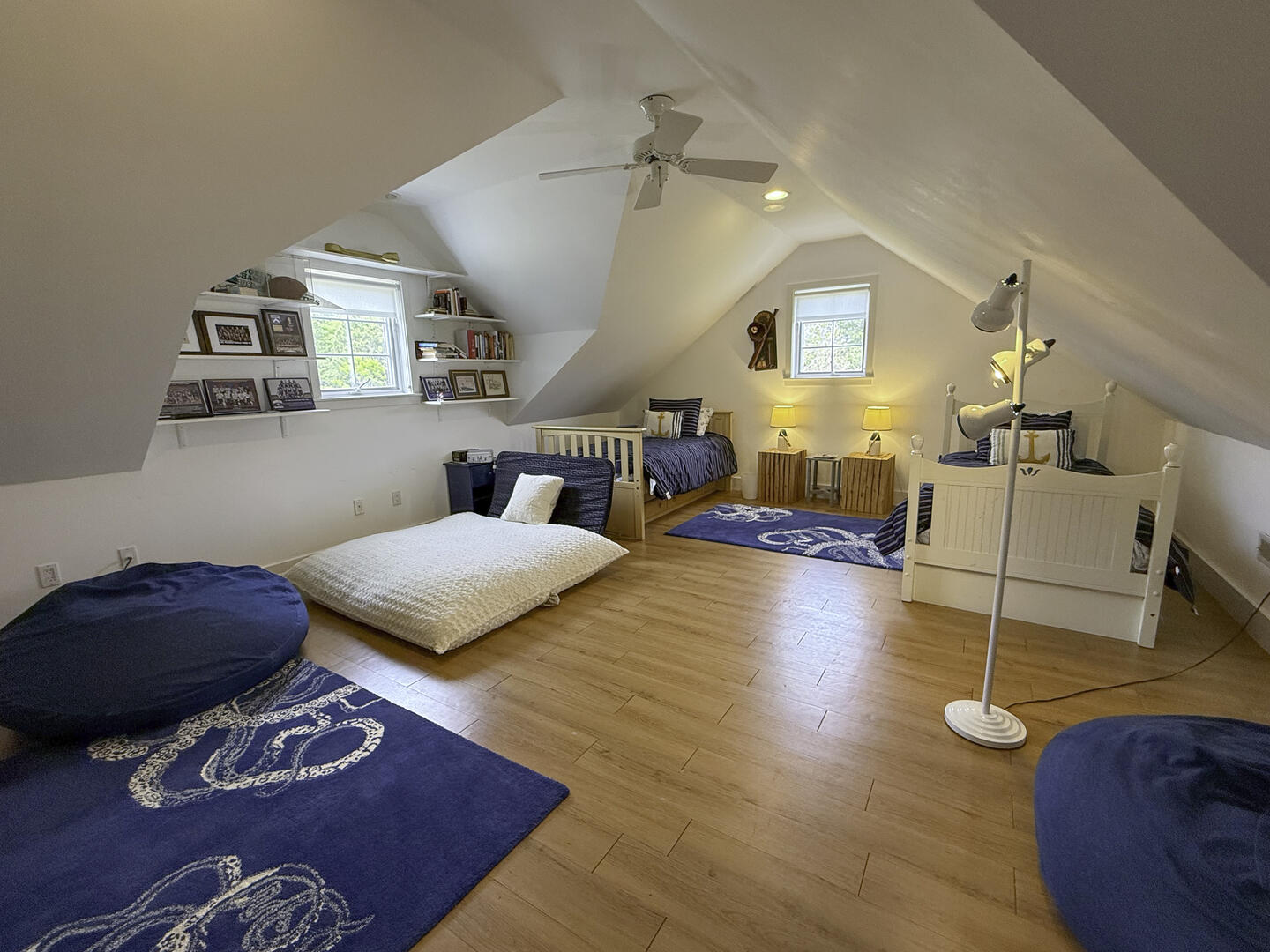 BR5 (2) Twin Beds, Second Floor