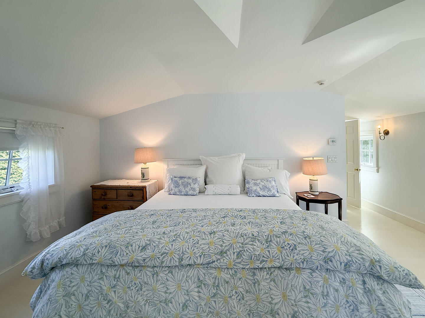 BR2 King En Suite, Second Floor