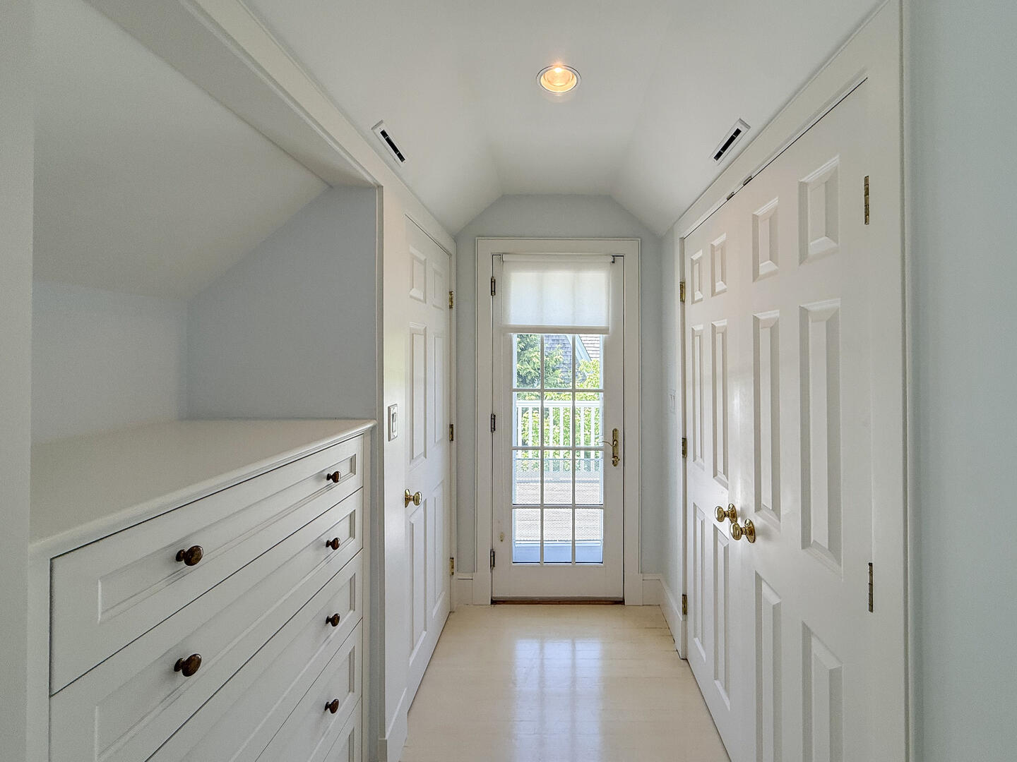 BR2 King En Suite, Second Floor