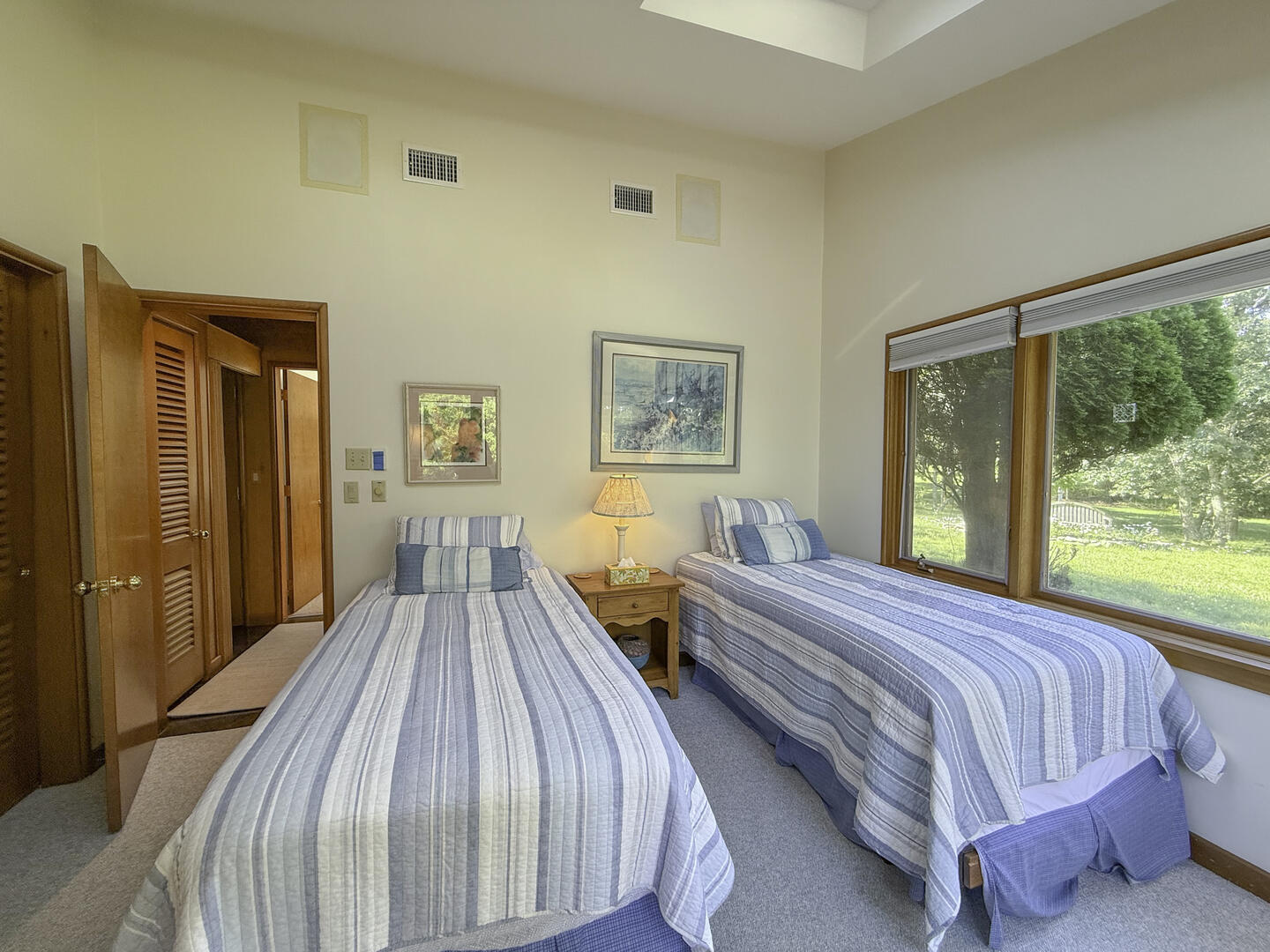 BR3 (2) Twin Beds, First Floor