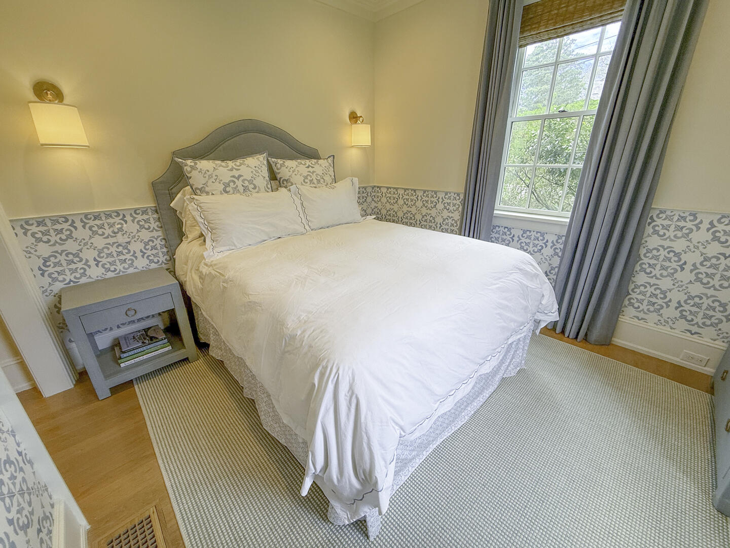 BR4 Queen En Suite, First Floor