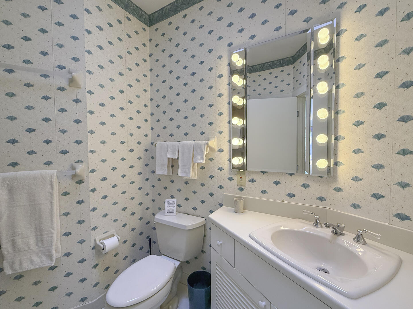 BR3 King En Suite with Shower Stall, First Floor