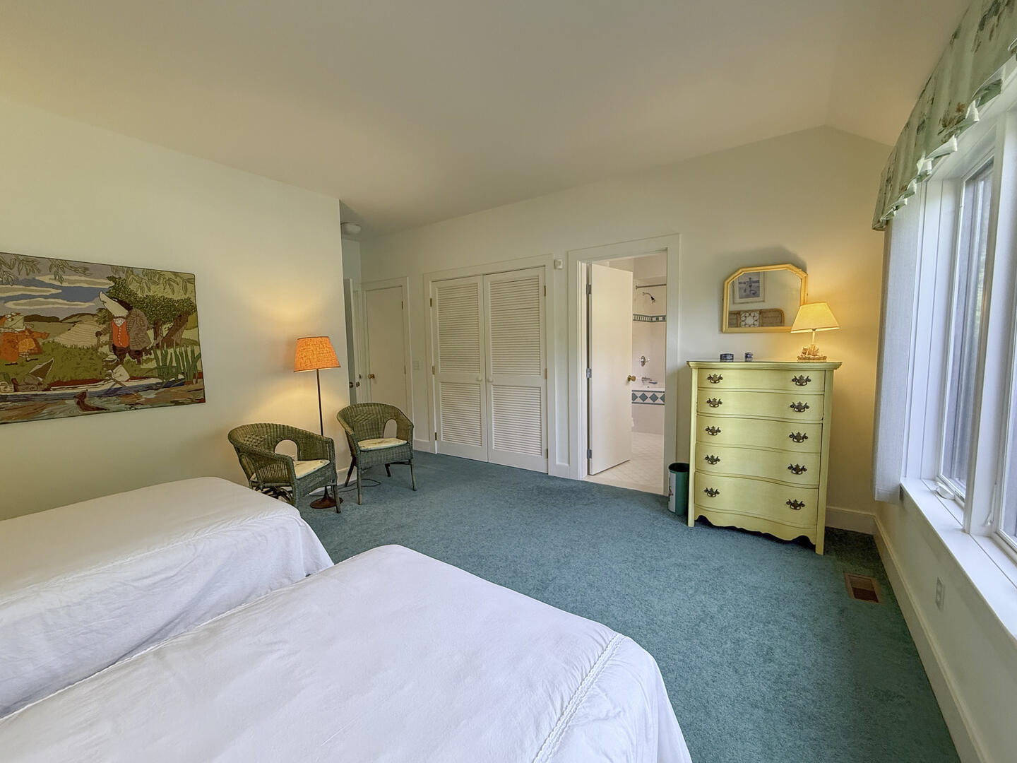 BR4 (2) Twin Beds En Suite, First Floor