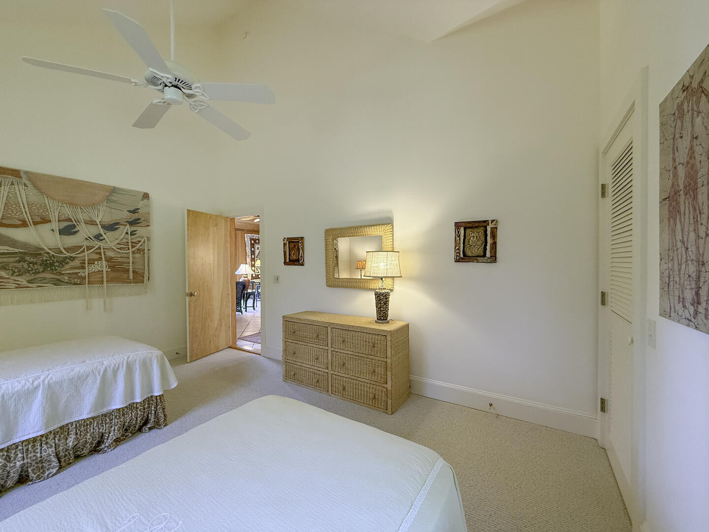 BR6 (2) Twin Beds, First Floor