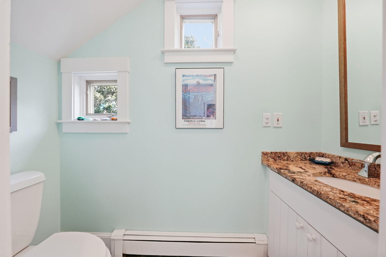 Main House, Powder Room