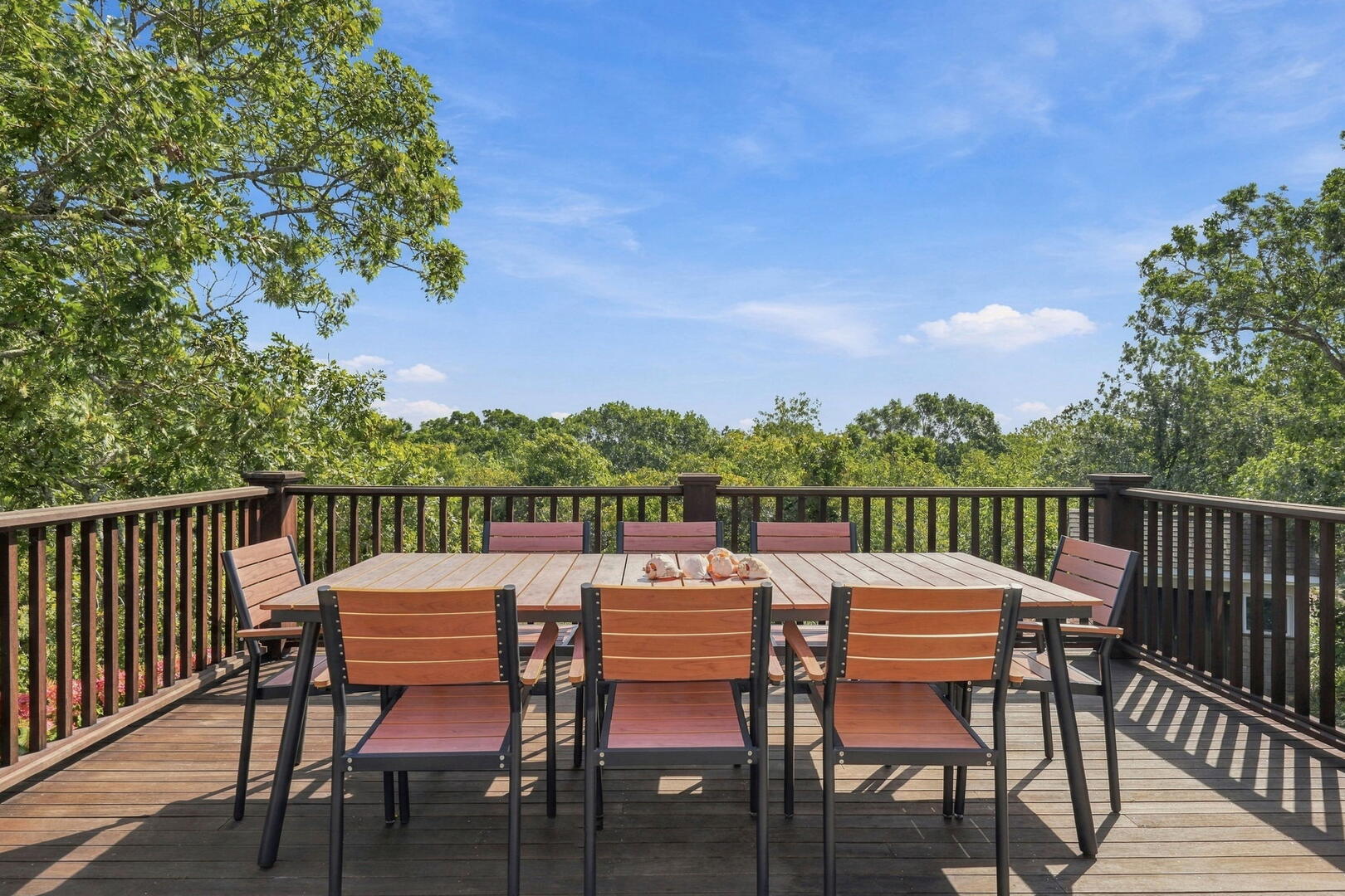 Main House Outdoor Dining