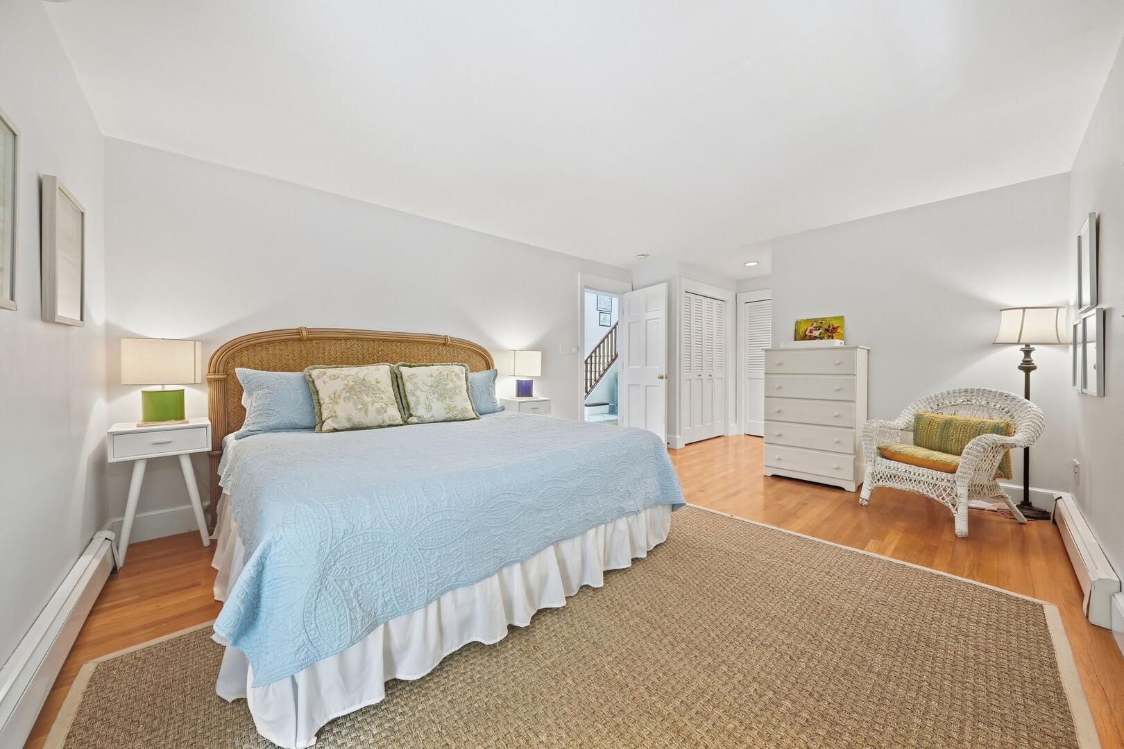 BR1 King En Suite, Main Level