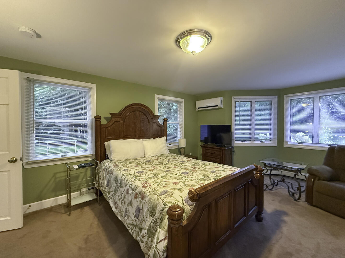 BR2 Queen En Suite, First Floor