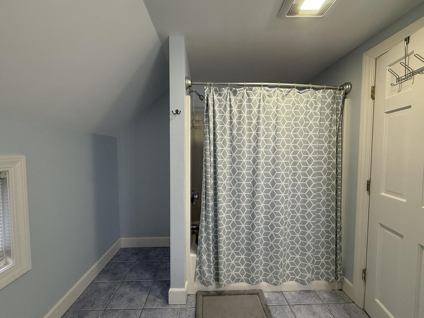 Hall Bath with Shower Tub Combo, Second Floor
