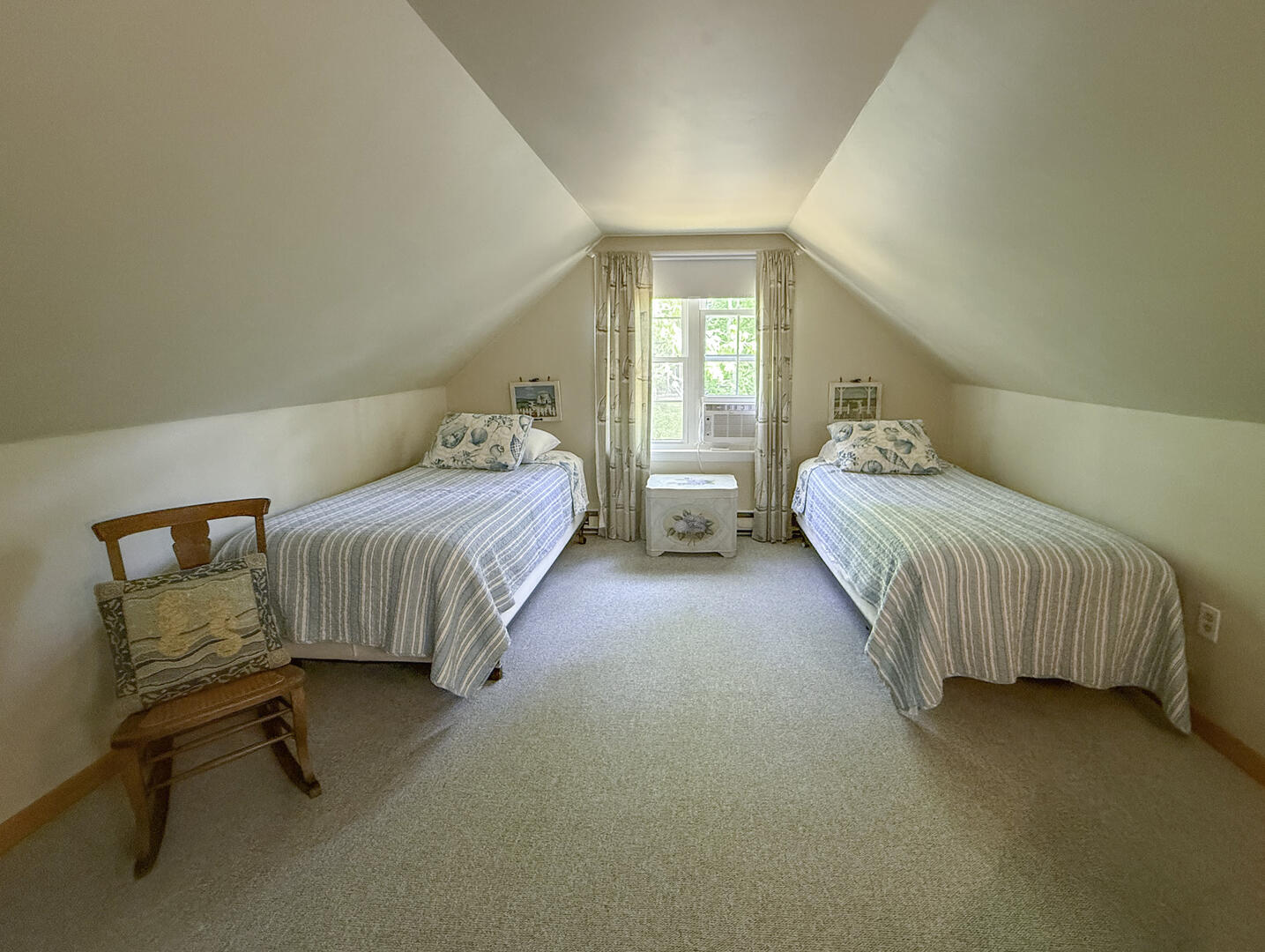 BR3 (2) Twin Beds, Second Floor