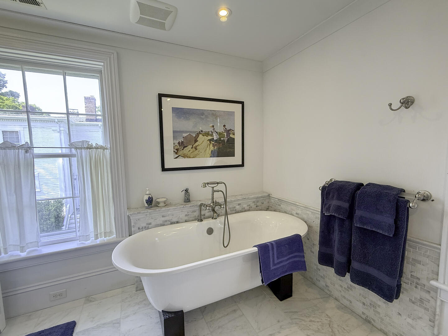 BR1 King En Suite with Shower Stall and Tub with a handheld shower, Second Floor