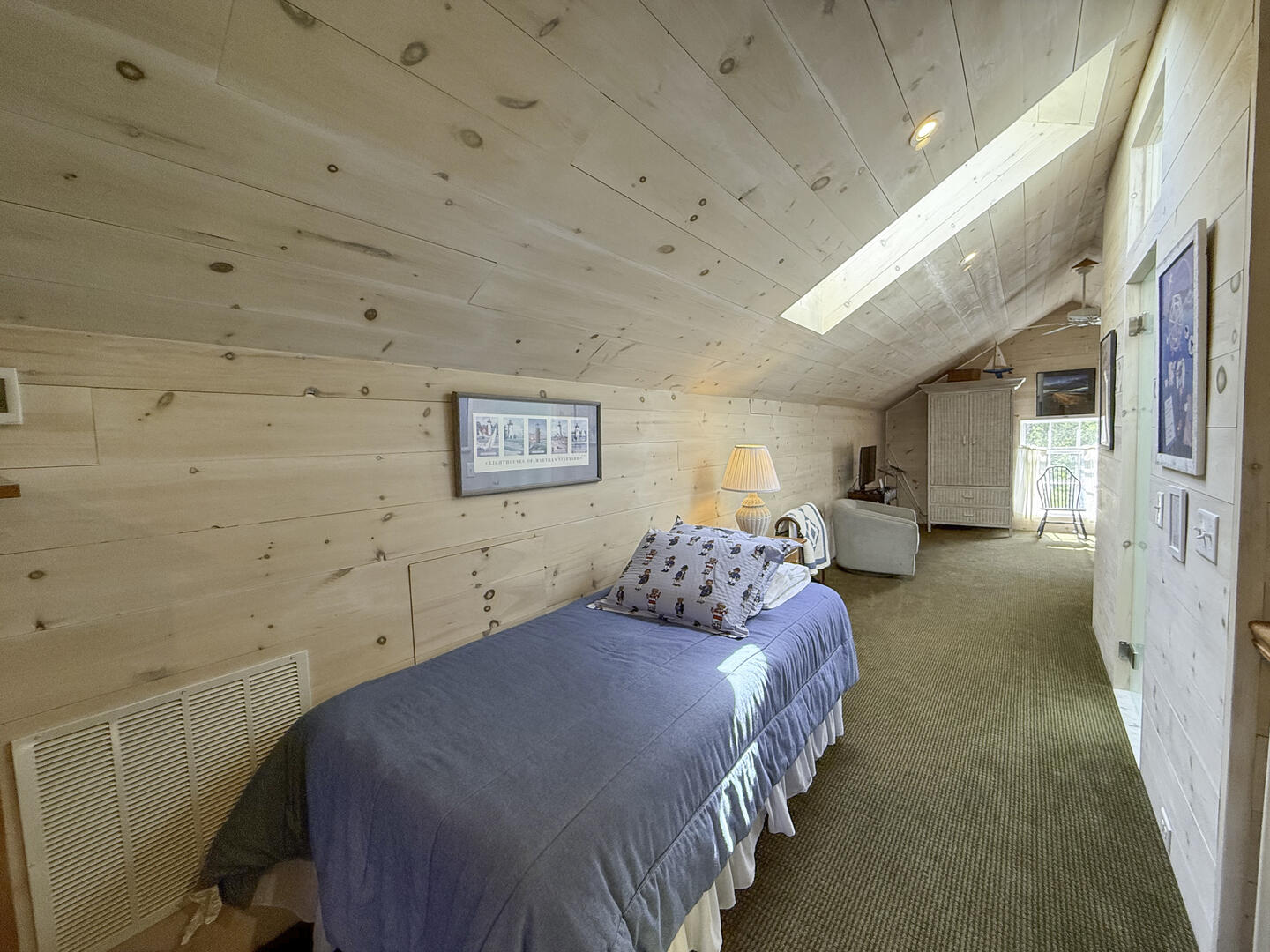 BR4 Queen, Double and (2) Twin Beds En Suite, Third Floor