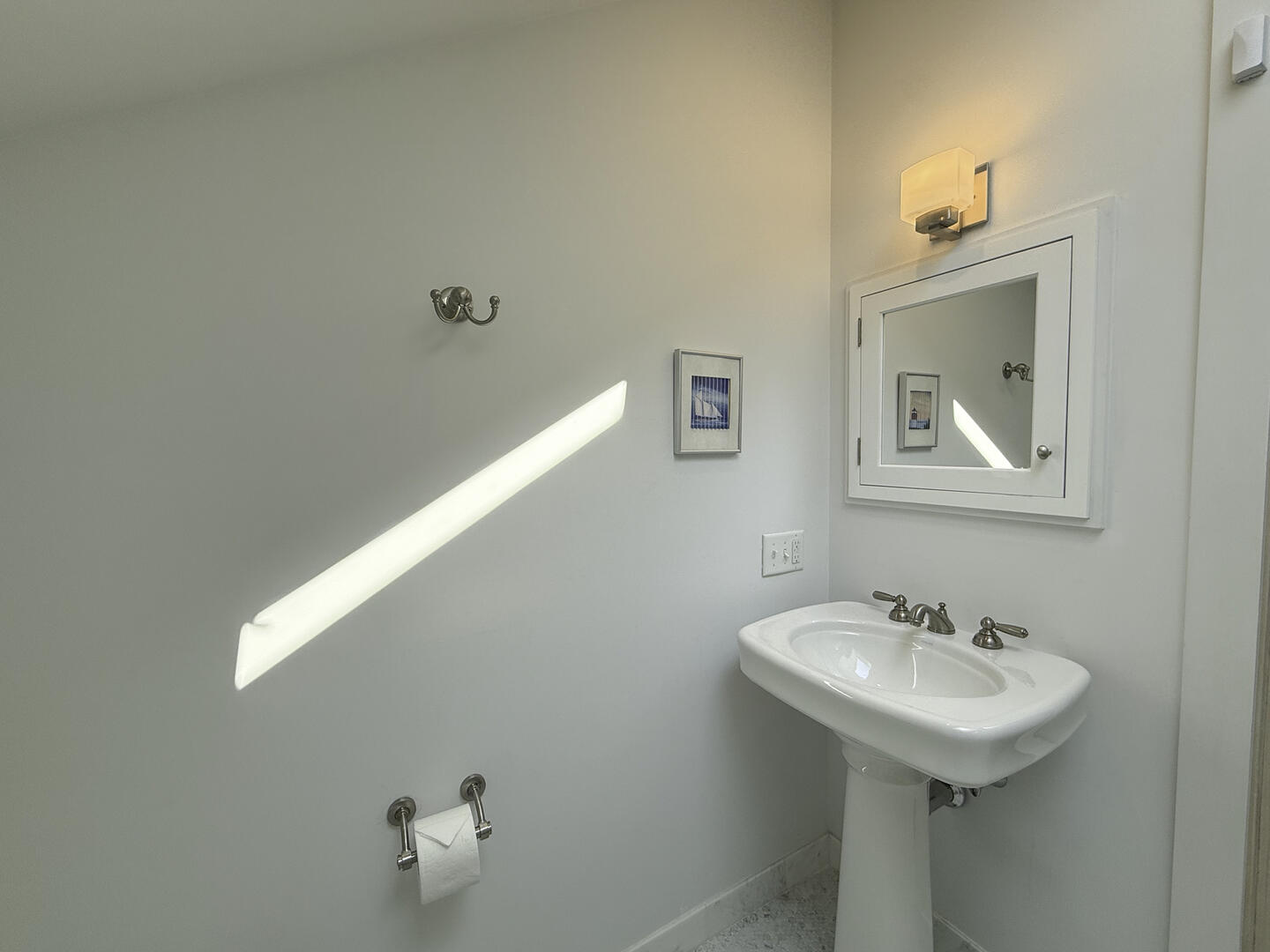 BR4 Queen, Double and (2) Twin Beds En Suite with Shower Stall, Third Floor