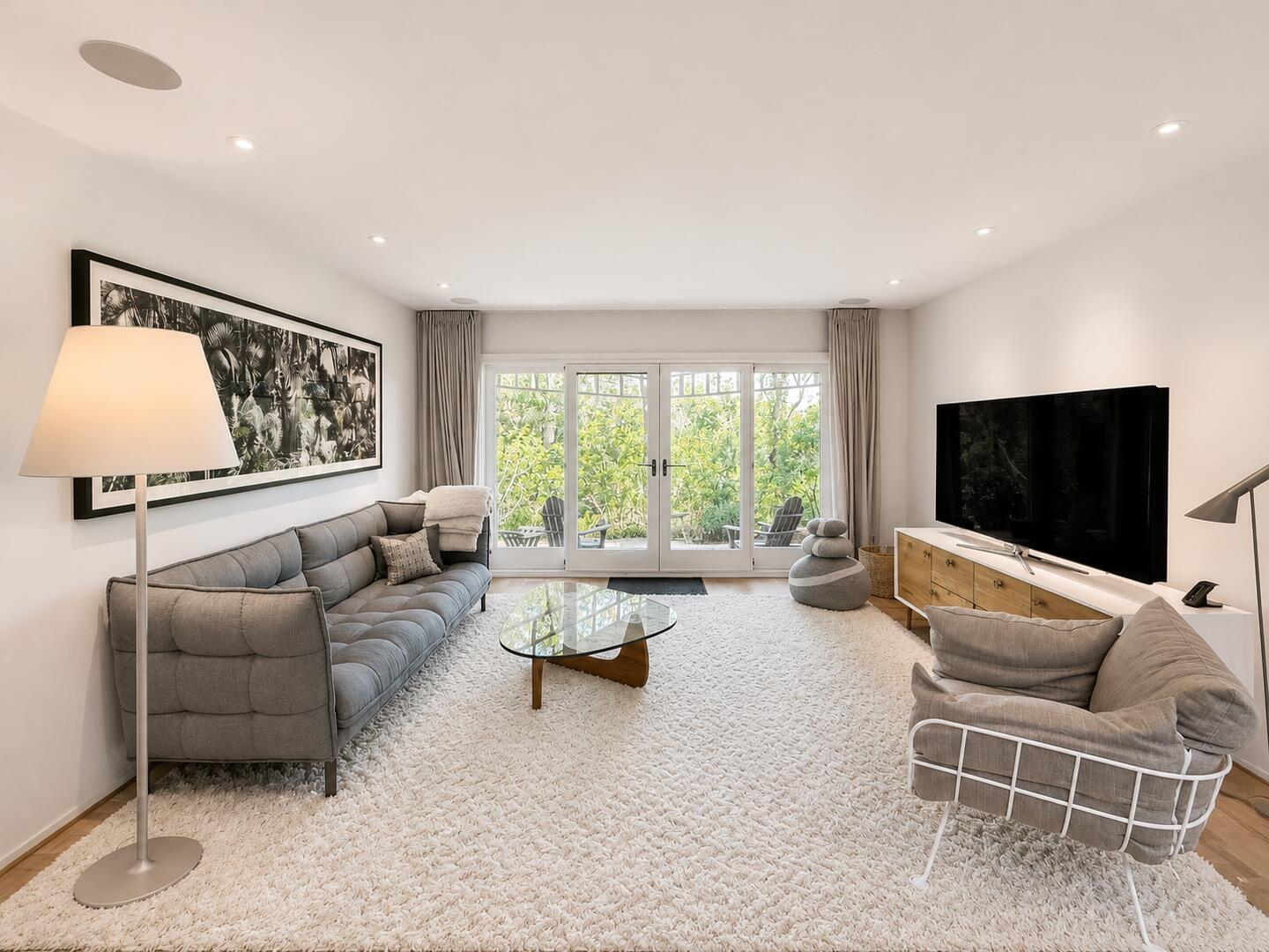 Living Area, Lower Level