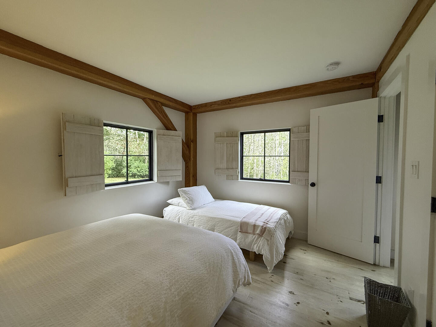 BR1 Queen and Twin Bed En Suite, First Floor