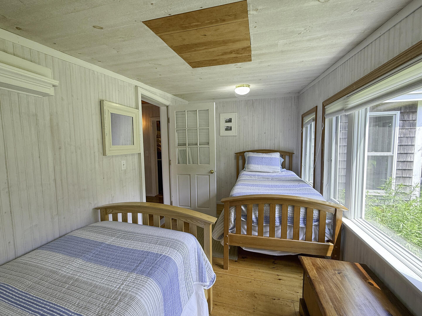 BR3 (2) Twin Beds, First Floor