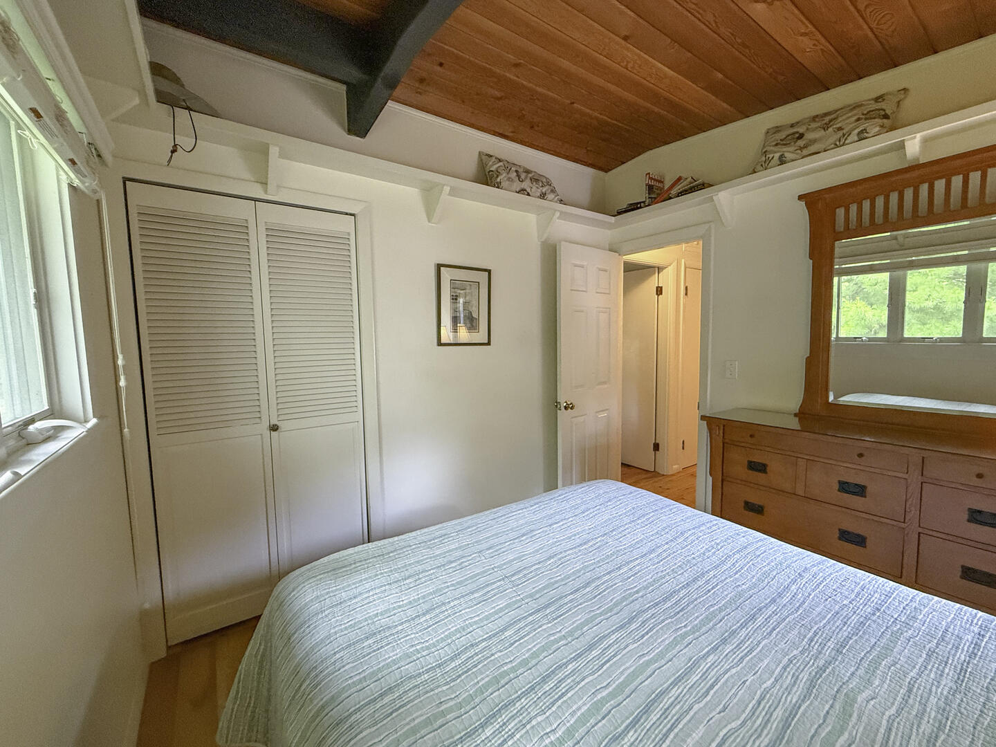 BR1 Queen, First Floor